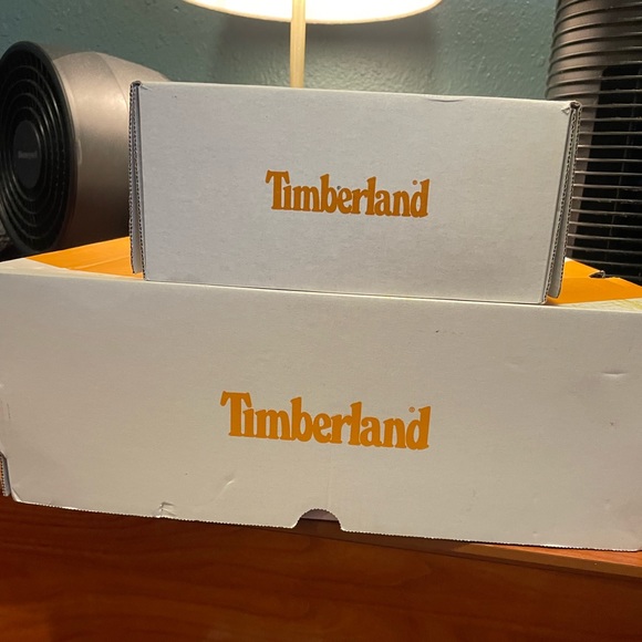 Size 9 Toddler Black Timberland Boots - Picture 2 of 6